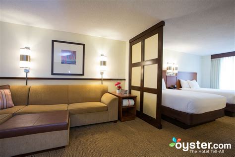 mohegan sun hotel rooms cheap